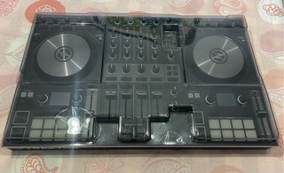 NI Traktor Kontrol S4 MK3 + Traktor pro 4