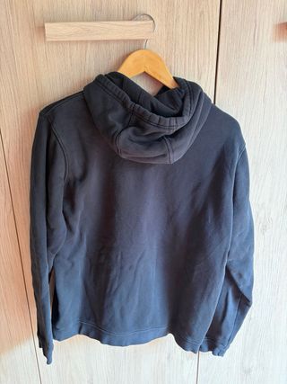 Sudadera Nike Negra con Logo Bordado