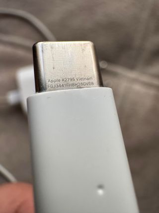 Cargador original iPhone 16 pro max usb-c