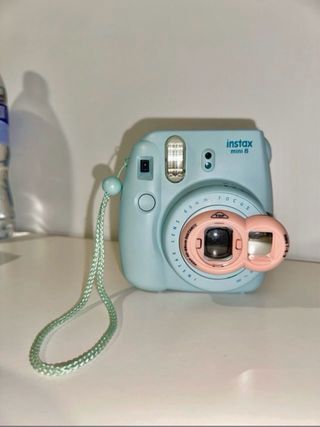 Cámara Instax Mini 8 + Funda