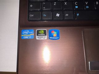 Ordenador portátil ASUS