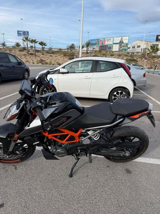 KTM Duke 125