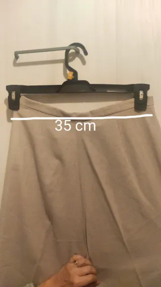 Traje de pantalón beige mujer