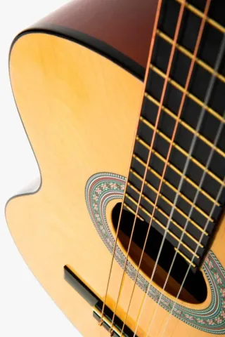 Guitarra Cadete Rocío 16N Usada 2 veces con funda