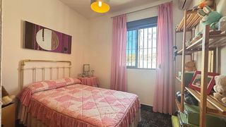 Casa adosada en venta en Loja