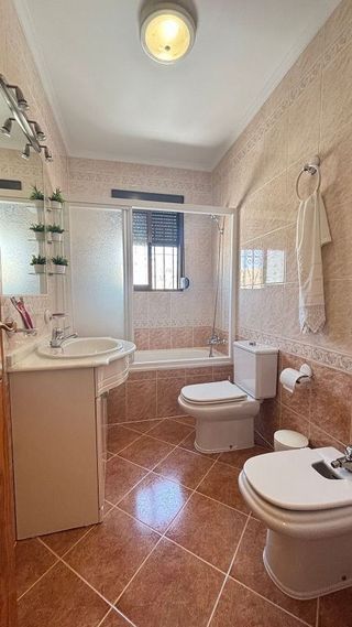 Casa adosada en venta en Loja