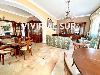 Chalet en venta en La Granja-La Colina-Los Pastores en Algeciras