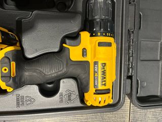 Taladro atornillador inalámbrico DEWALT DCD710D2QW