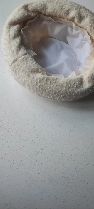 Cappello lana beige/bianco nuovo