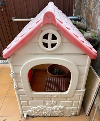 Casita infantil de plástico (usada)