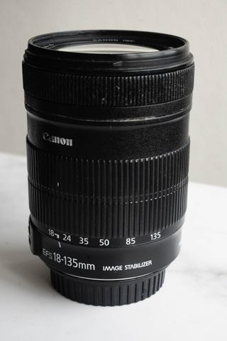 Canon EOS 60D + Lente 50mm f/1.8 II