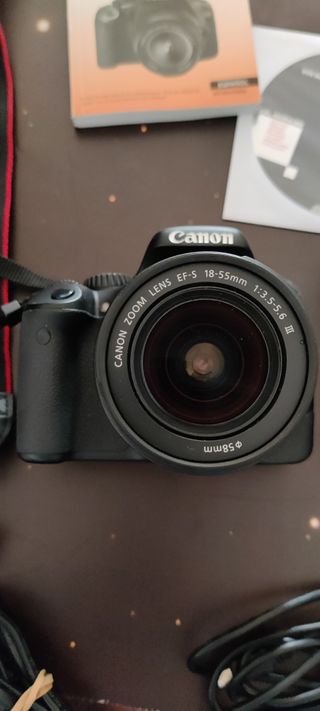 Cámara Canon EOS 550D + 2 objetivos