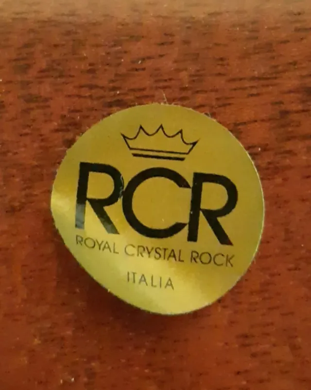 Lámpara de cristal de roca dorada