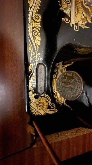 Máquina de coser Singer antigua