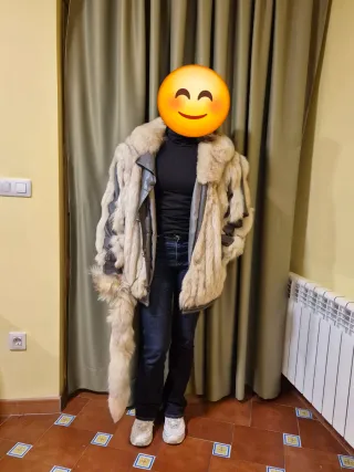 Bonito chaquetón blanco de zorro