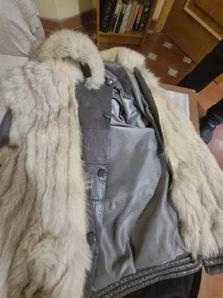 Bonito chaquetón blanco de zorro