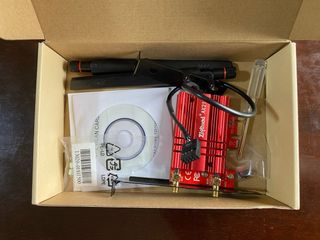 Tarjeta WiFi 6E AX210 y Bluetooth 5.2 5400 Mbps.