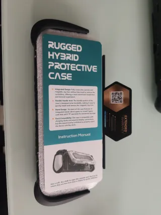 Funda ergonómica Nintendo Switch en su caja.