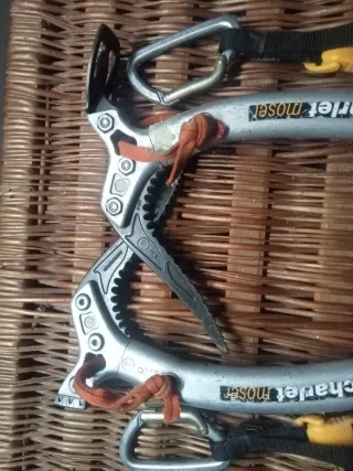 2 Piolets peltz Quark