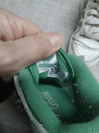 Scarpe Adidas bimbo taglia 28