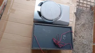 Altavoces Philips Grises y Plateados