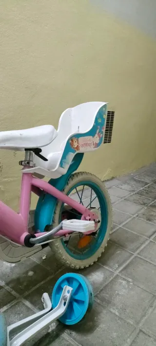 Bicicleta infantil 14' con ruedines