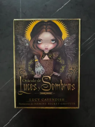 Oráculo de Luces y Sombras Tarot