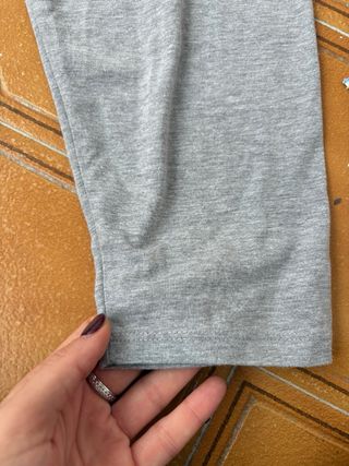 Leggings grises cómodos