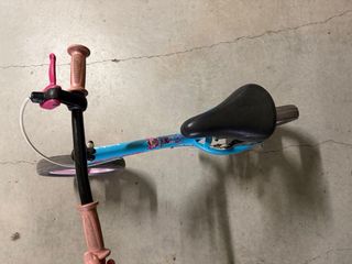 Bici infantil sin pedales y con freno