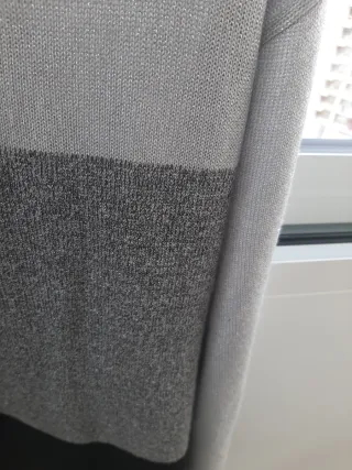 Jersey de rayas gris y negro