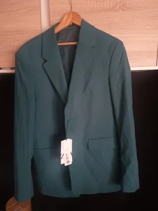 Conjunto Zara Americana y Pantalón Verde