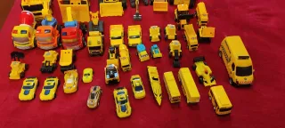 Lote de coches de juguete