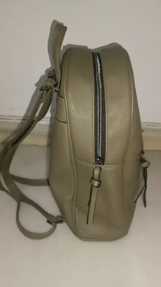 Mochila verde oliva
