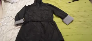 Cazadora negra mujer muy poco uso