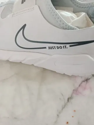 Zapatillas Nike Flex Advance Niño Gris Blanco