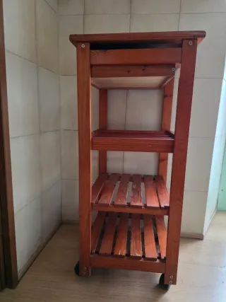 Carrello cucina con ruote e cassetto