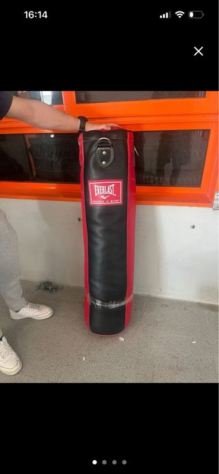 Equipo de boxeo(sacos,peras,manoplas,guantes...)