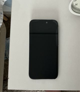 iPhone 14 Pro Batería 100% + AirPods