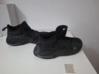 Nike Jordan Stay Loyal 2