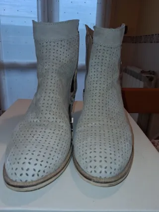 Botín primavera piel tipo ante beige arena t.39 .