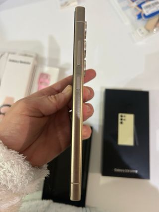 Samsung Galaxy S24 Ultra 512 g  y Watch 4