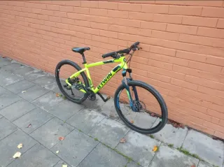 Bicicleta B'TWIN Montaña