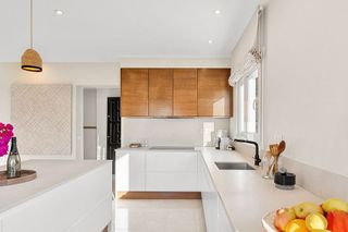 Chalet en alquiler en Nueva Andalucía centro en Marbella