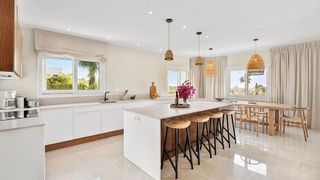 Chalet en alquiler en Nueva Andalucía centro en Marbella