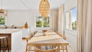 Chalet en alquiler en Nueva Andalucía centro en Marbella