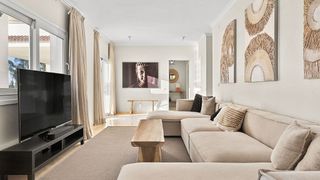 Chalet en alquiler en Nueva Andalucía centro en Marbella