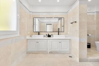 Chalet en alquiler en Nueva Andalucía centro en Marbella