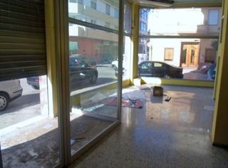 Local comercial en alquiler en Moncada