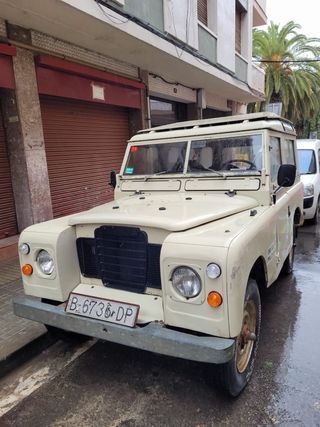 Land Rover Defender 1980