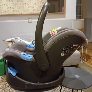 Silla de coche Chicco con base Isofix
